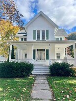 96 South Ave in Webster, NY - Building Photo