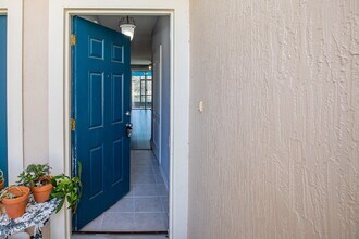 6092 Bartram Village Dr in Jacksonville, FL - Building Photo - Building Photo
