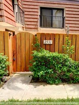 2531 25th Ct in Jupiter, FL - Building Photo