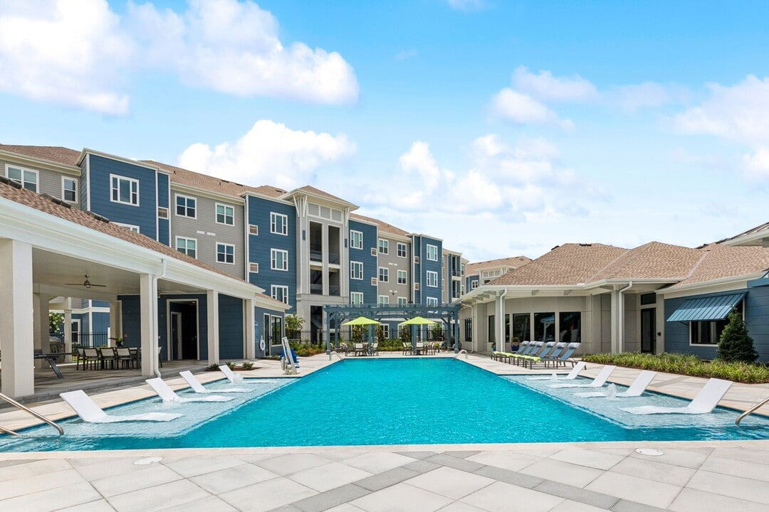 Alluvia Apartments in Kenner, LA - Foto de edificio