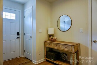 2432 Dr Carver Rd in Charlotte, NC - Building Photo - Building Photo