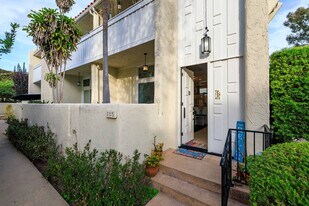 255 Valley Dr in Hermosa Beach, CA - Building Photo