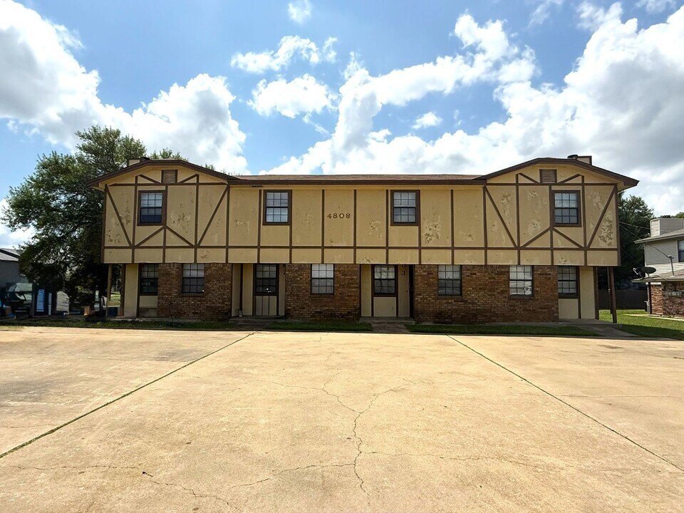 4808 Rainbow Cir in Killeen, TX - Foto de edificio