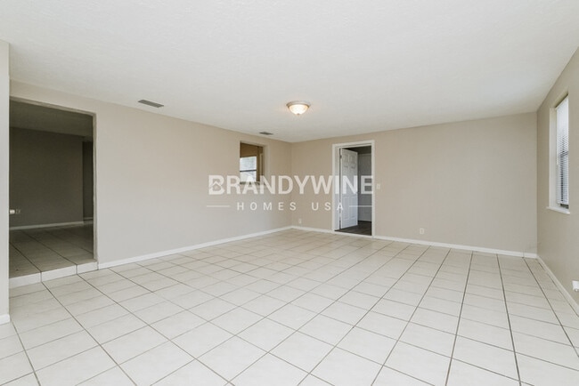 3019 Sam Hicks Rd in Plant City, FL - Building Photo - Building Photo