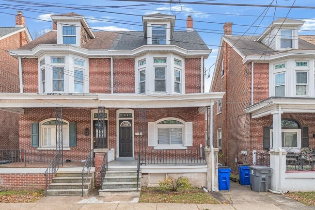 378 N Evans St in Pottstown, PA - Building Photo - Building Photo