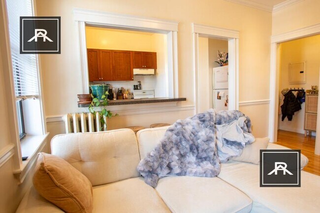 70 Quint Ave in Boston, MA - Building Photo - Building Photo