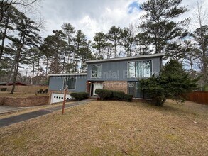 2867 Monica Ct SW in Atlanta, GA - Building Photo - Building Photo