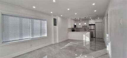 1534 Van Buren St in Hollywood, FL - Building Photo - Building Photo