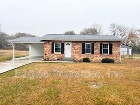 104 Lane St in Pikeville, NC - Building Photo