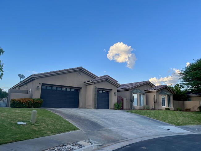 10 Waterloo Ct in Rancho Mirage, CA - Foto de edificio - Building Photo