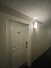 5404-217 7 Ave SW in Edmonton, AB - Building Photo - Building Photo