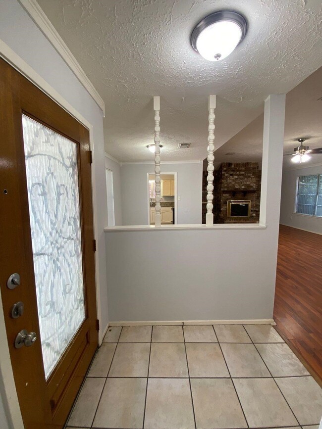 6406 Brookgate Dr in Spring, TX - Building Photo - Building Photo