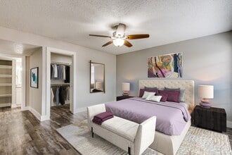 Bellevue at Spring Creek in Plano, TX - Foto de edificio - Building Photo