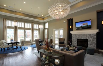 Adams Crossing in Waldorf, MD - Foto de edificio - Interior Photo