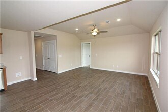 471 Barbet Dr in Centerton, AR - Building Photo - Building Photo