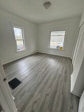 633 W North St, Unit 1 in Kalamazoo, MI - Building Photo - Building Photo