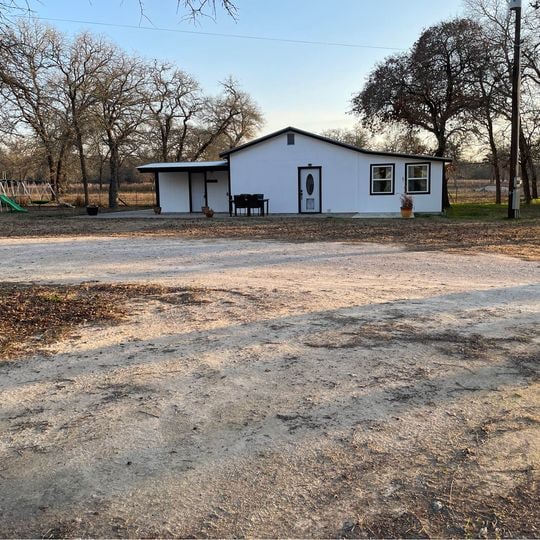 property at 2124 Polly Ln