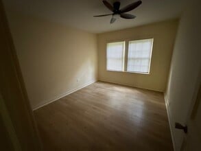 211 W Santa Clair St in Jackson, MS - Building Photo - Building Photo