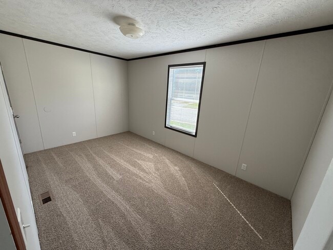 509 Pettycoat Ln in Battle Creek, MI - Foto de edificio - Building Photo