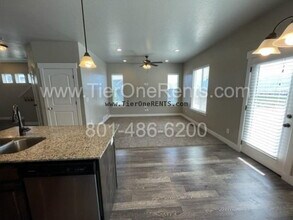 4187 W Shade Crest Ln in Herriman, UT - Building Photo - Building Photo