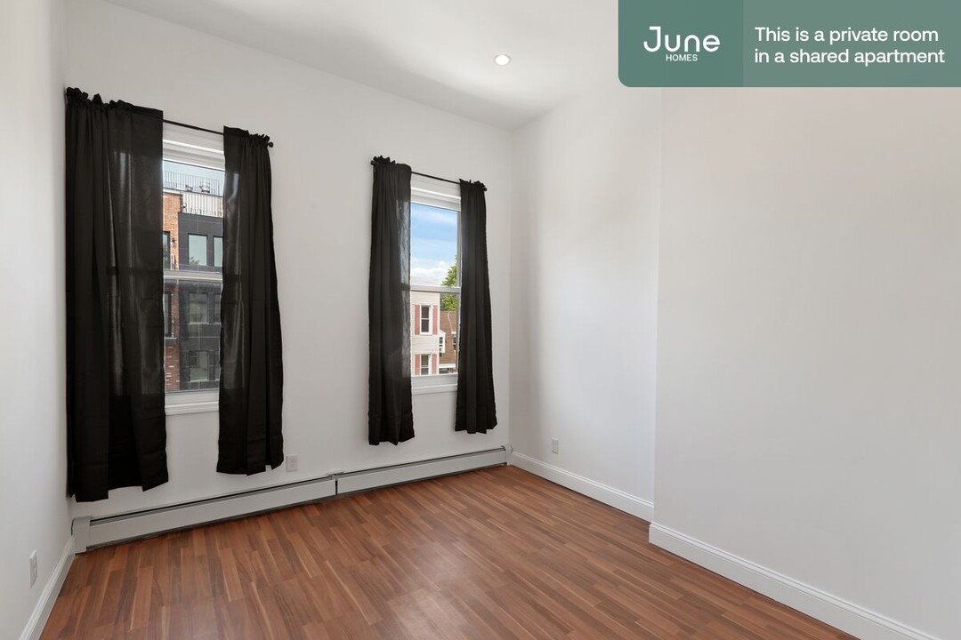 1110 Halsey St-Unit -D in Brooklyn, NY - Building Photo