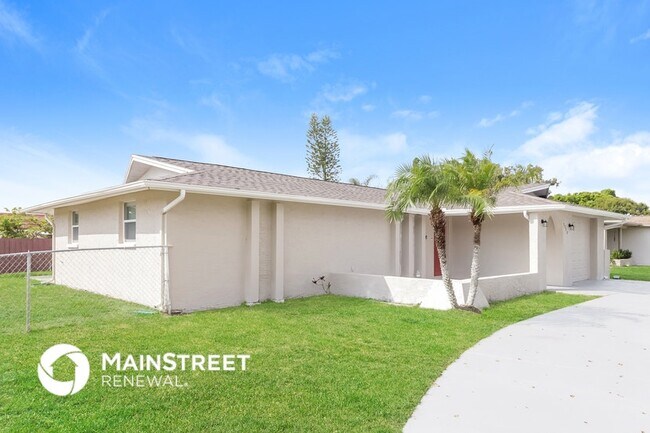 5720 Chipper Dr in New Port Richey, FL - Building Photo - Building Photo