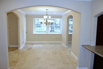 5738 Willowbend Blvd in Houston, TX - Building Photo - Building Photo