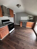 45 Washington Ave, Unit 45 Washington Ave apt 3 in Batavia, NY - Building Photo