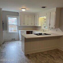 2405 Jefferson Dr in Greenville, NC - Building Photo - Building Photo