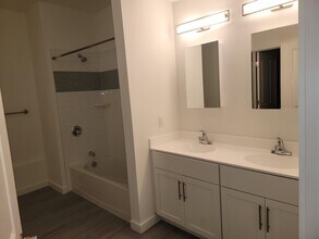 61 Virginia Ave in Jersey City, NJ - Building Photo - Building Photo