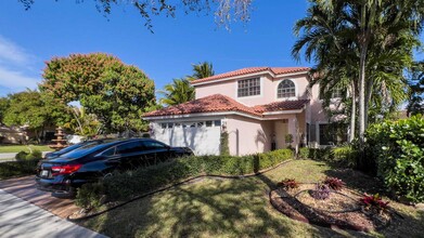 1501 SW 87th Way in Pembroke Pines, FL - Building Photo - Building Photo