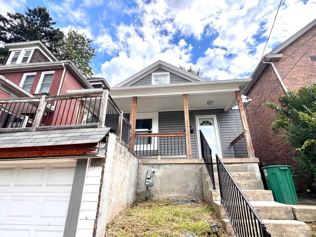 property at 924 Lenz Ave