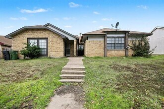 2412 Limestone Dr in Arlington, TX - Building Photo - Building Photo