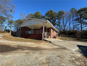 904 Winder Hwy in Lawrenceville, GA - Foto de edificio - Building Photo