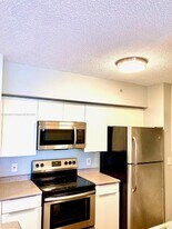 1919 Van Buren St in Hollywood, FL - Building Photo