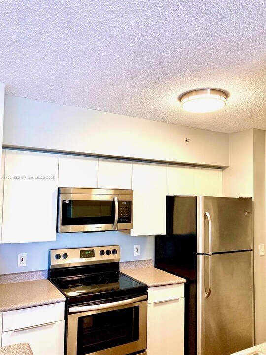 1919 Van Buren St in Hollywood, FL - Foto de edificio