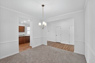 233 Bloomfield Cir in Canton, GA - Building Photo - Building Photo