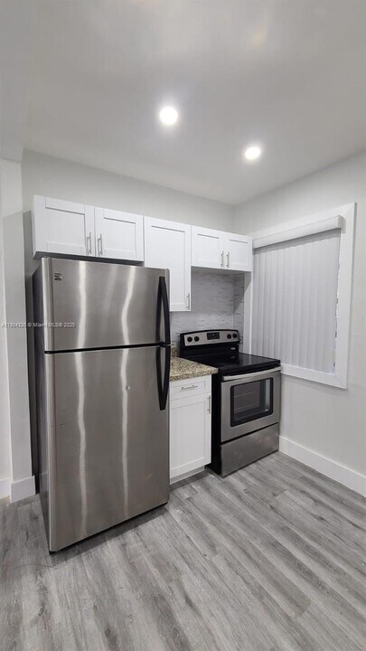 2610 Grant St in Hollywood, FL - Building Photo
