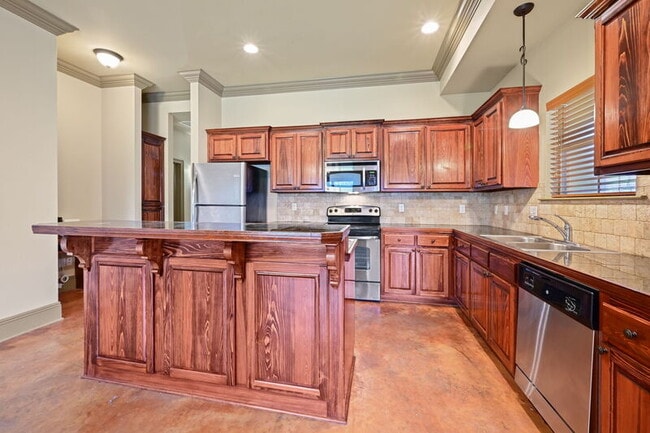 3266 Northlake Ave in Baton Rouge, LA - Building Photo - Building Photo