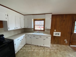 3810 Vanderburg Dr in Concord, NC - Building Photo - Building Photo