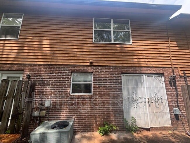1207 Crest Brook Dr in Knoxville, TN - Building Photo - Building Photo