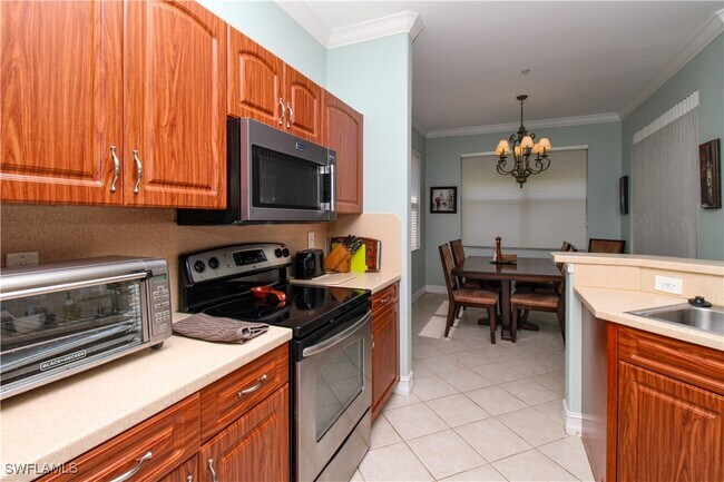 property at 817 Carrick Bend Cir