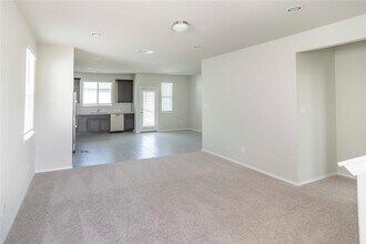 100 Lennox Dr in Kyle, TX - Building Photo - Building Photo