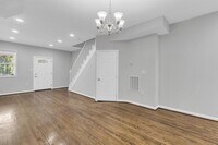 2882 W Baltimore St photo'