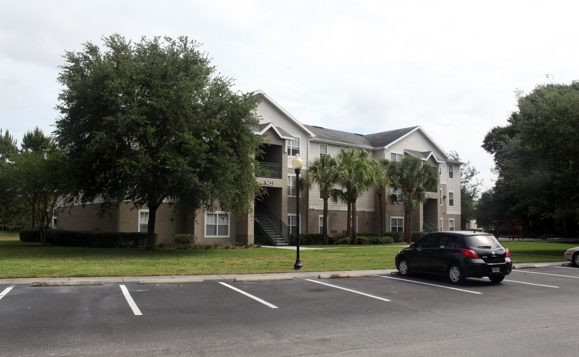 Westchester in Brandon, FL - Foto de edificio