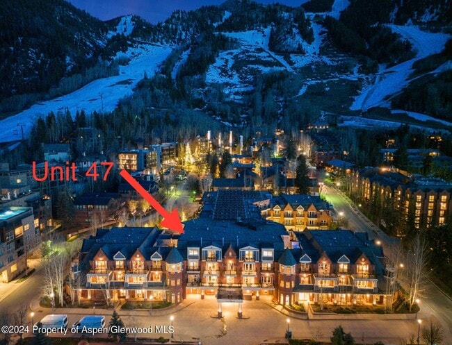 property at 415 E Dean St