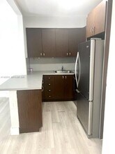 541 NE 62nd St in Miami, FL - Foto de edificio - Building Photo