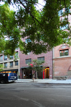 190 Elizabeth St in New York, NY - Building Photo - Building Photo