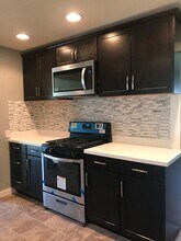 1346 Dixie Ln in Medford, OR - Building Photo - Building Photo