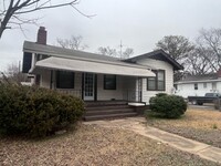 542 43rd St in Fairfield, AL - Foto de edificio - Building Photo